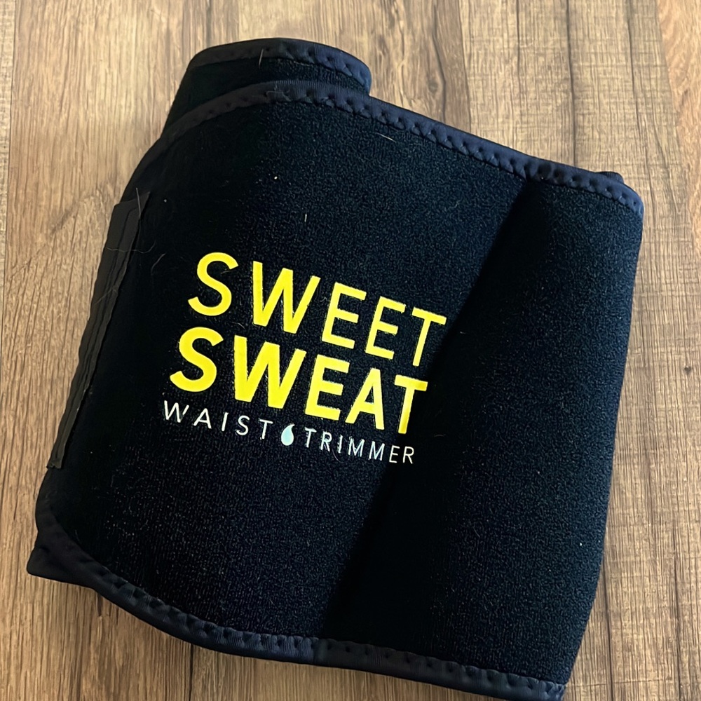 Medium sweet sweat waist trimmer new! $20 obo